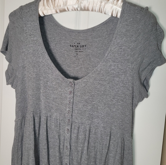 Torrid plus size grey rib knit stretch top - Picture 3 of 5